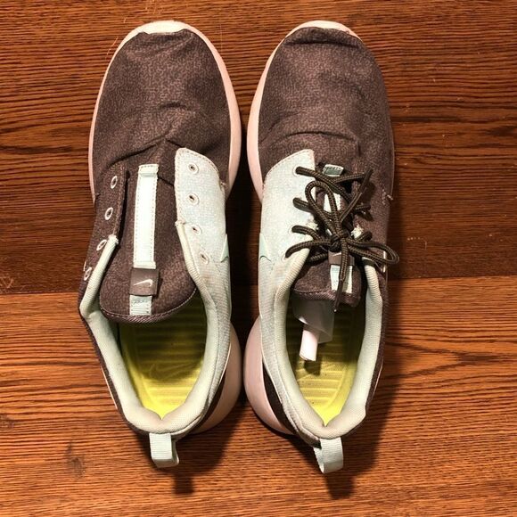 Nike Roshe run womens green sneakers print blue shoes size 9 599432-330 - Picture 3 of 8